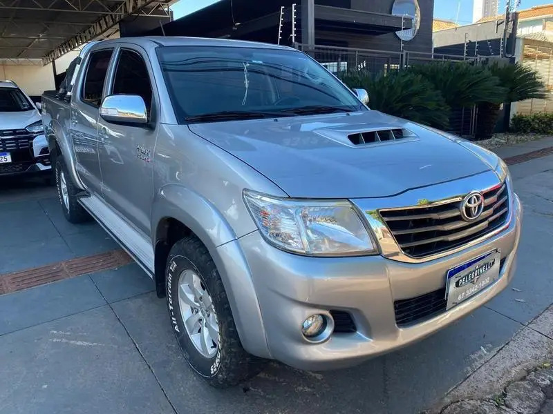 Toyota Hilux 3.0 TDI 4x4 CD SRV (Aut)