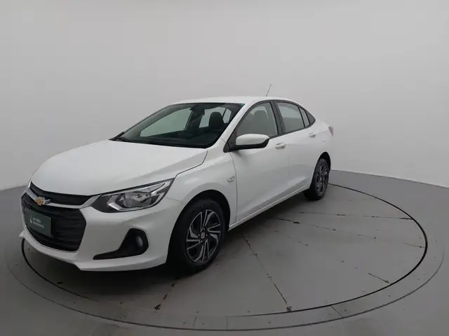 Carro Chevrolet Onix Plus 2024 LT 1.0