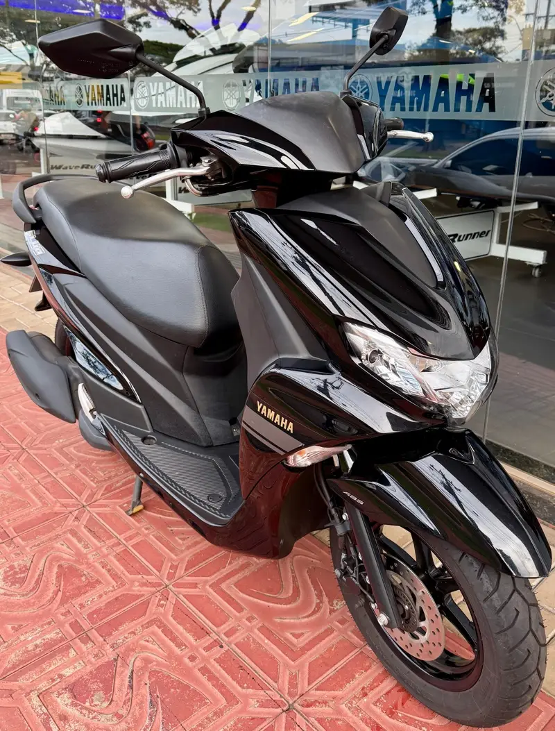 Yamaha Fluo ABS