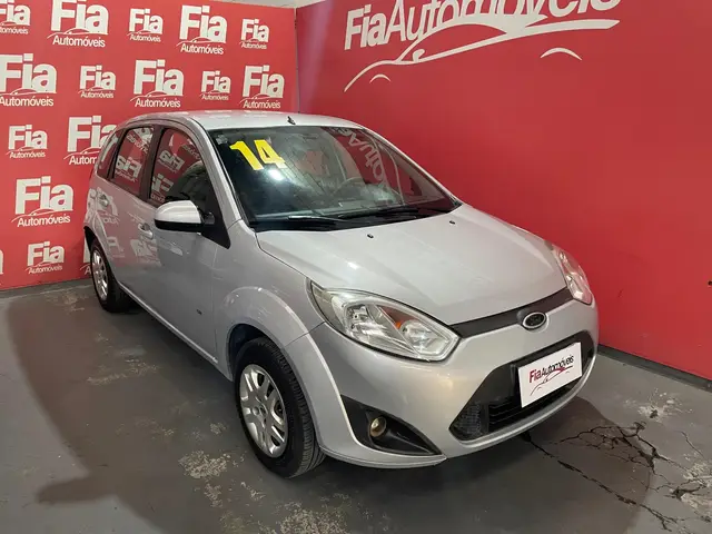 Carro Ford Fiesta Hatch 2014 SE Rocam 1.6 (Flex)