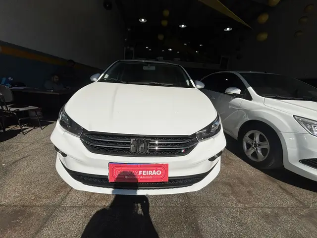 Carro Fiat Cronos 2023 Drive 1.0 (Flex) MT
