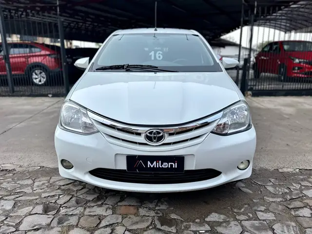 Carro Toyota Etios 2016 XLS 1.5 (Flex)