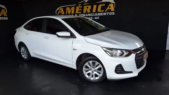 Carro Chevrolet Onix Plus 2020 1.0 LT (Flex)