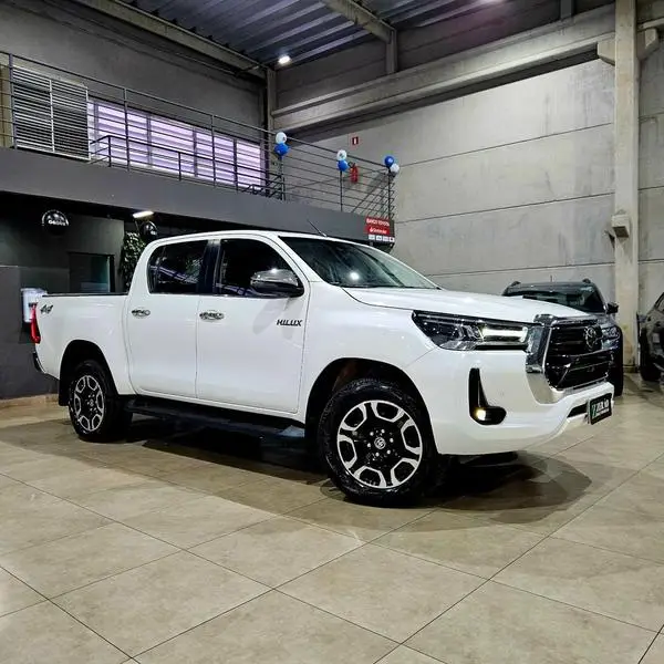 Carro Toyota Hilux Cabine Dupla 2024 SRX 4x4 2.8 Diesel