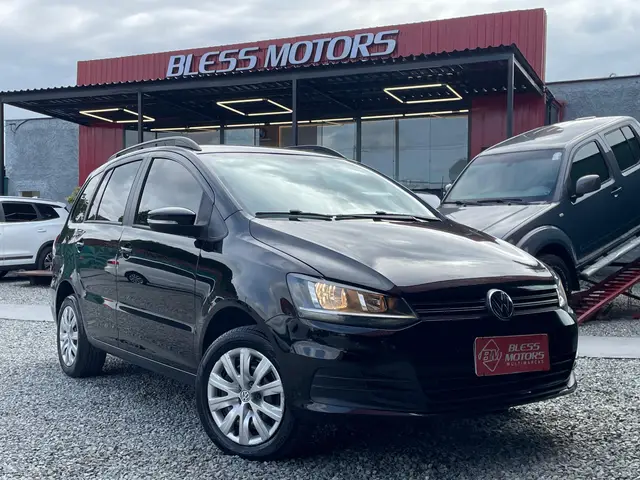 Carro Volkswagen SpaceFox 2018 1.6 MSI Trendline (Flex)