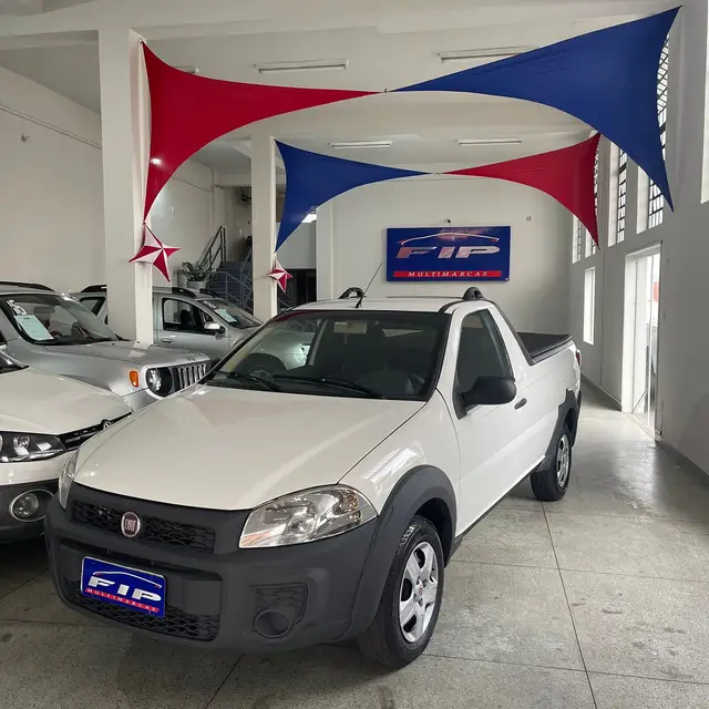 Carro Fiat Strada 2016 Working 1.4 (Flex)