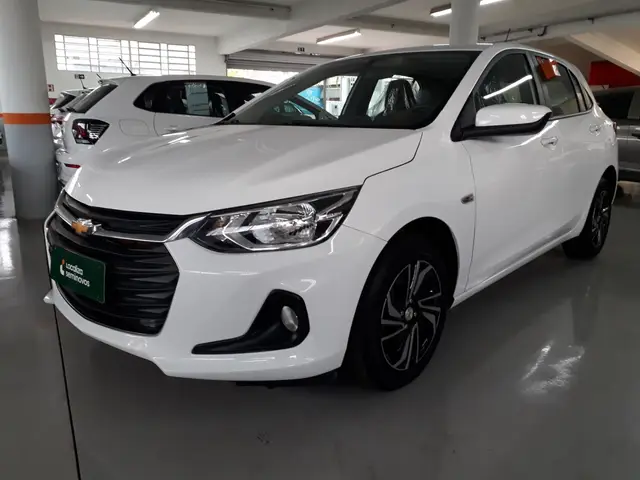 Carro Chevrolet Onix Plus 2024 LT 1.0