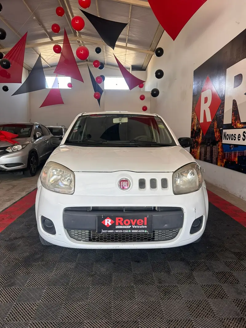 Fiat Uno Vivace 1.0 8V (Flex) 2p