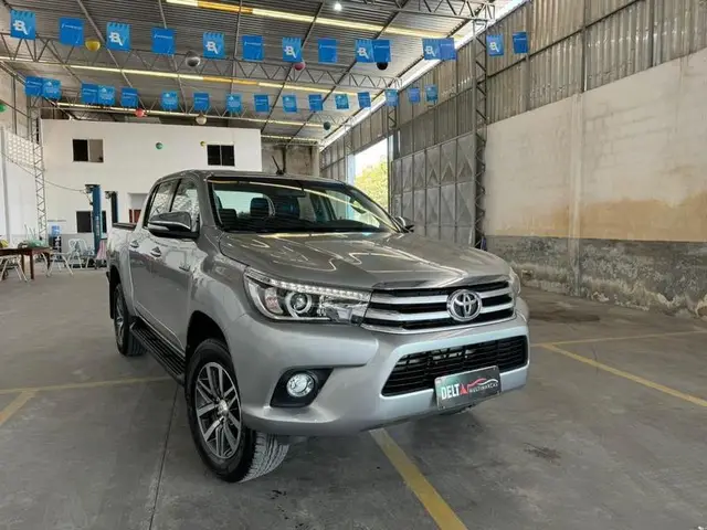 Carro Toyota Hilux Cabine Dupla 2017 Hilux 2.8 TDI SRX CD 4x4 (Aut)