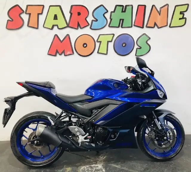 Carro Yamaha YZF R3 2024 ABS