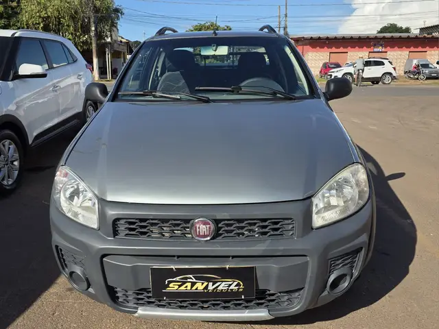 Carro Fiat Strada 2015 Working 1.4 (Flex) (Cabine Dupla)