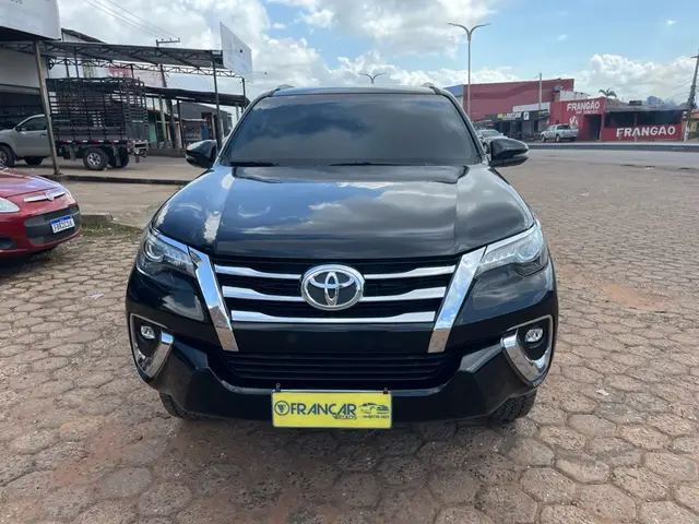 Carro Toyota SW4 2020 2.8 TDI SRX 7L 4x4 (Aut) (Diesel)