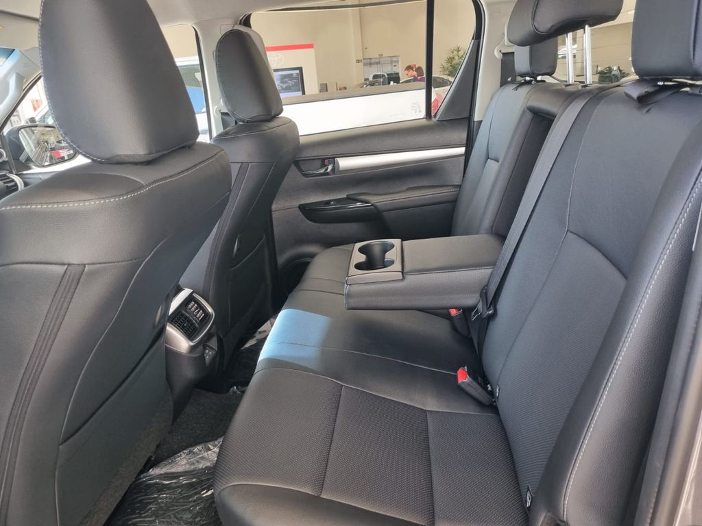 Hilux Cabine Dupla SRX Plus 4x4 2.8 Diesel