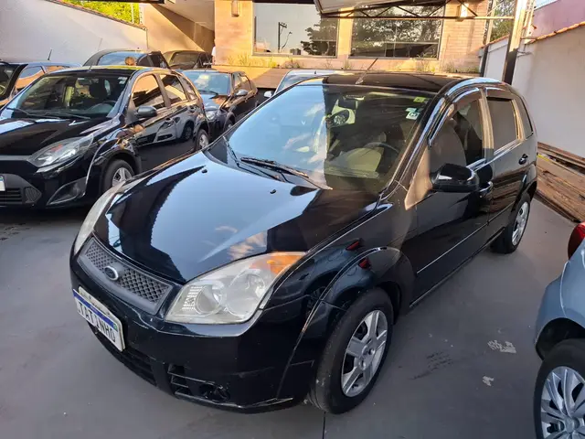 Carro Ford Fiesta Hatch 2008 1.0 (Flex)