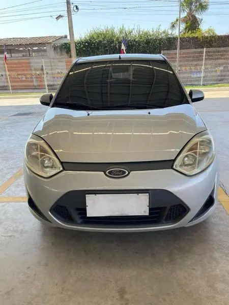 Carro Ford Fiesta Hatch 2014 1.6 (Flex)