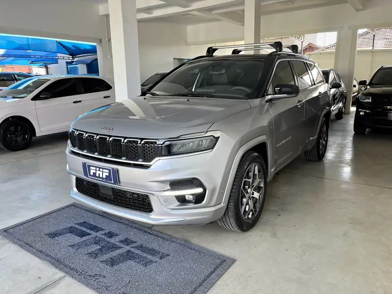 Jeep Commander Overland 1.3 T270