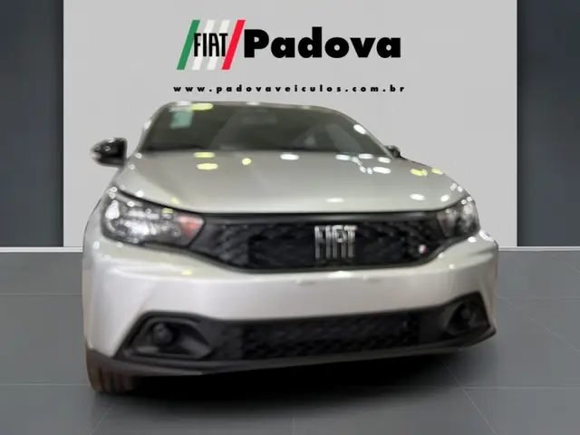 Carro Fiat Argo 2025 Drive 1.0