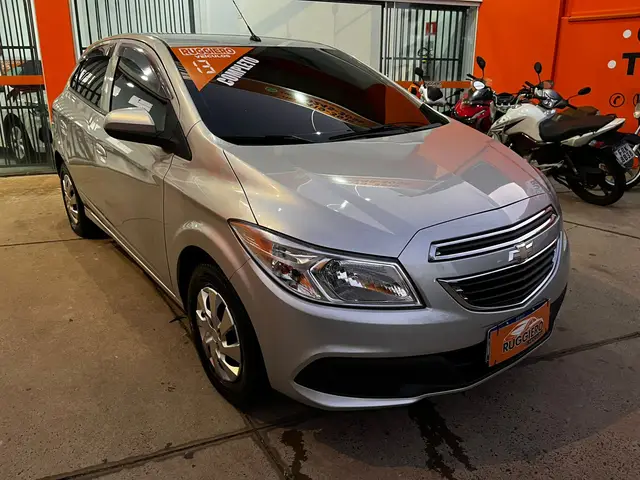 Carro Chevrolet Onix 2013 1.0 LT SPE/4