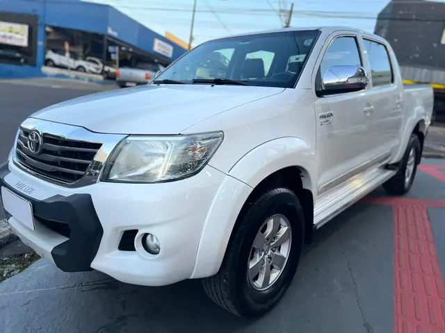 Carro Toyota Hilux Cabine Dupla 2015 Hilux 2.7 SRV CD 4x2 (Flex) (Aut)
