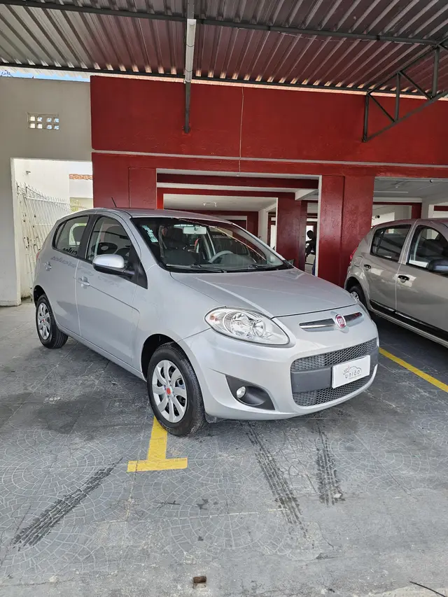 Carro Fiat Palio 2014 Attractive 1.4 8V (Flex)