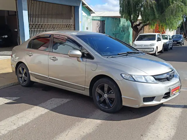 Carro Honda Civic 2010 New  LXS 1.8 16V (Flex)