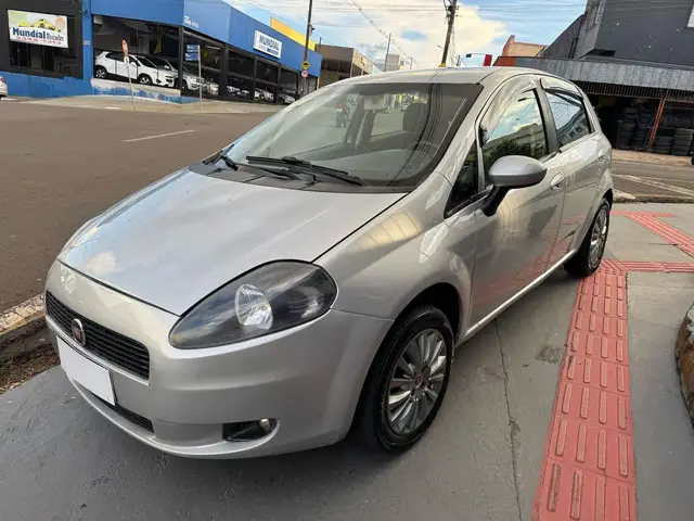 Carro Fiat Punto 2011 Essence 1.6 16V (Flex)