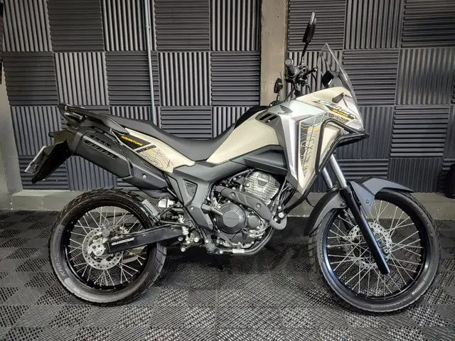 Moto Honda XRE Sahara 300 2024 Adventure