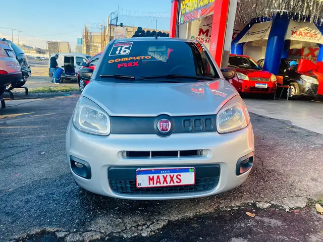 Carro Fiat Uno 2016 Attractive 1.0 (Flex) 4p