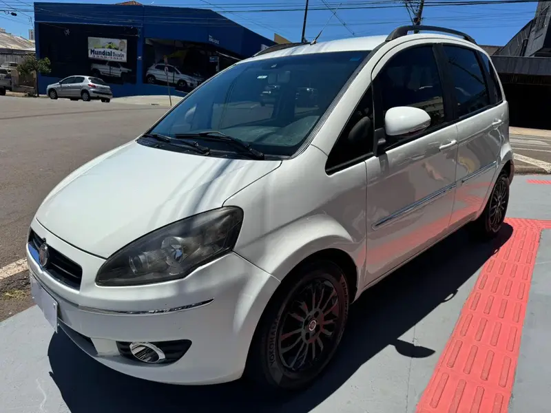Fiat Idea Essence 1.6 16V E.TorQ (Flex)