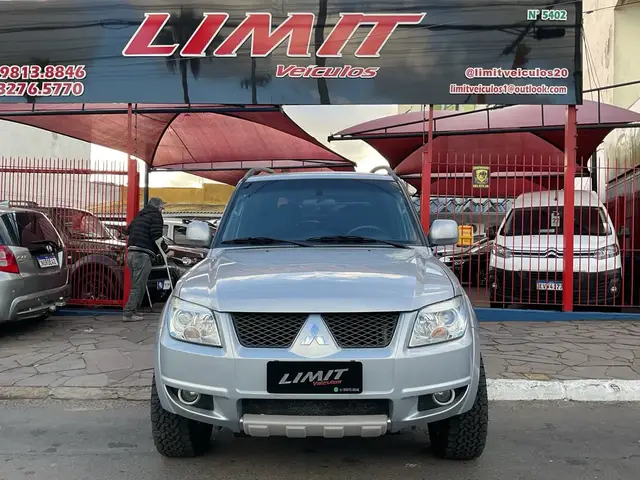 Carro Mitsubishi Pajero TR4 2011 2.0 16V (Flex)