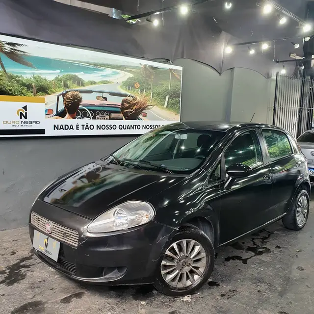 Carro Fiat Punto 2011 Attractive 1.4 (Flex)