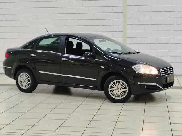 Carro Fiat Linea 2016 Essence 1.8 16V Dualogic (Flex)