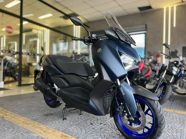 Carro Yamaha XMax 2025 250 Connected