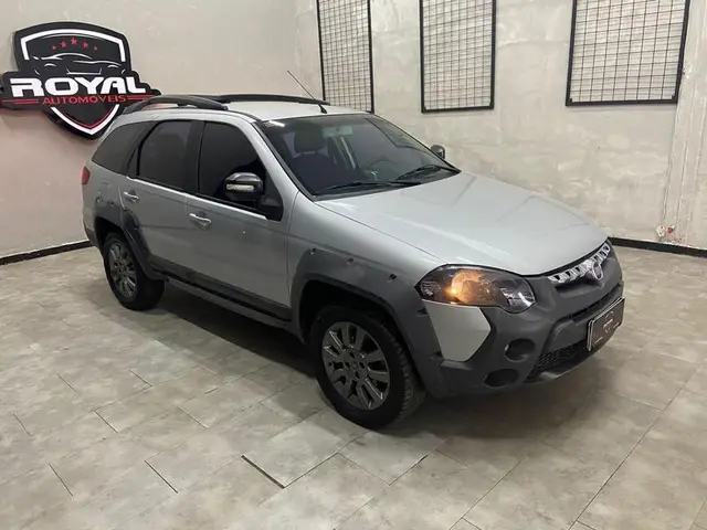 Carro Fiat Weekend 2018 Adventure 1.8 E.torQ (Flex)