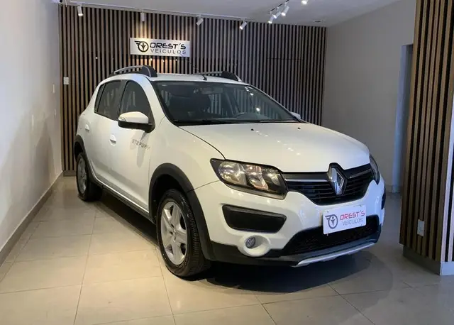 Carro Renault Sandero 2015 Dynamique 1.6 8V