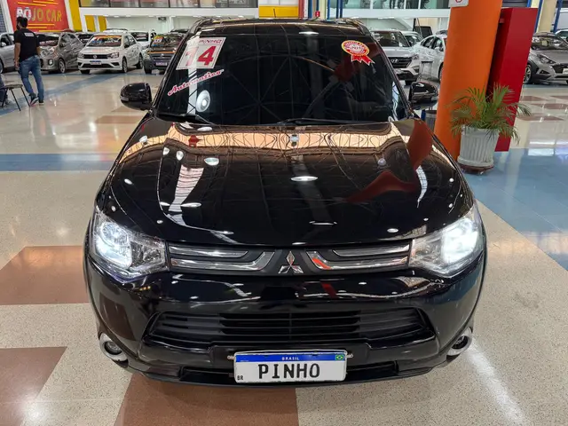 Carro Mitsubishi Outlander 2014 2.0 16V CVT