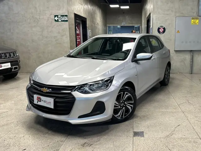 Carro Chevrolet Onix 2020 1.0 (Flex)
