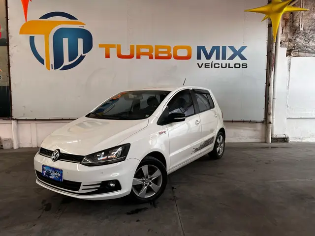 Carro Volkswagen Fox 2016 1.6 MSI Rock in Rio (Flex)