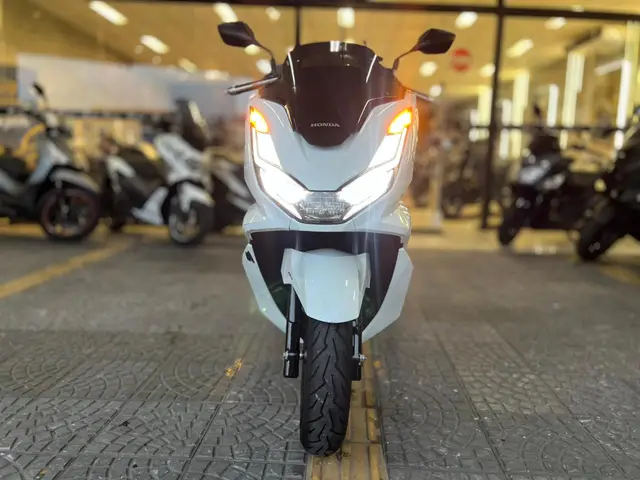 Moto Honda PCX 160 2023 CBS