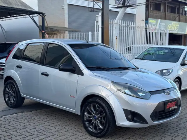 Carro Ford Fiesta Hatch 2013 Rocam 1.0 (Flex)