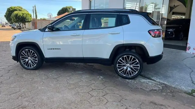 Carro Jeep Compass 2022 2.0 Limited (Aut) (Flex)