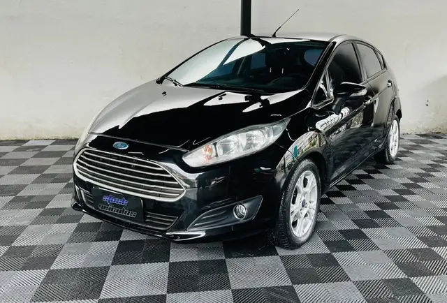 Carro Ford Fiesta Hatch 2014 SE 1.6