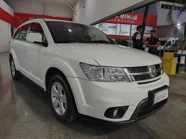Carro Fiat Freemont 2012 2.4 16V Precision (Aut)