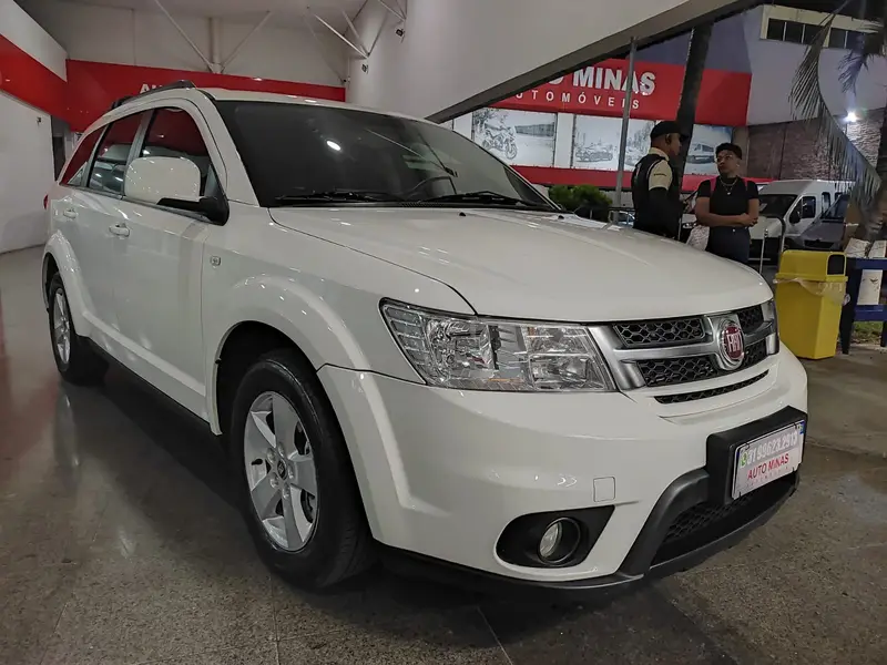 Fiat Freemont 2.4 16V Precision (Aut)