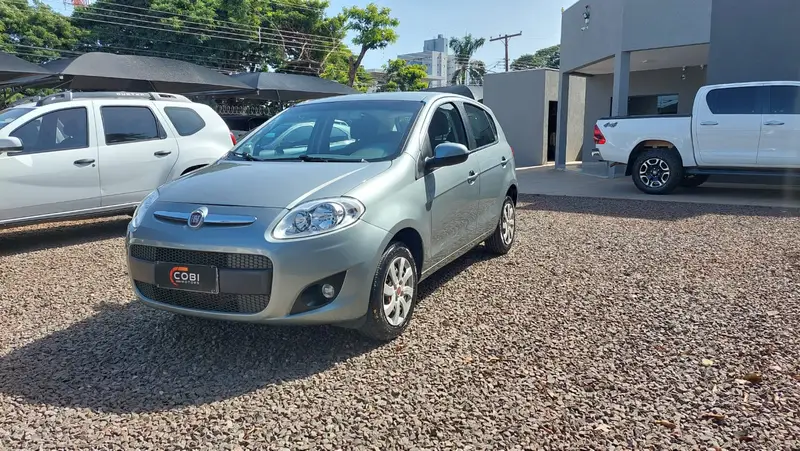 Fiat Palio Attractive 1.4 8V (Flex)