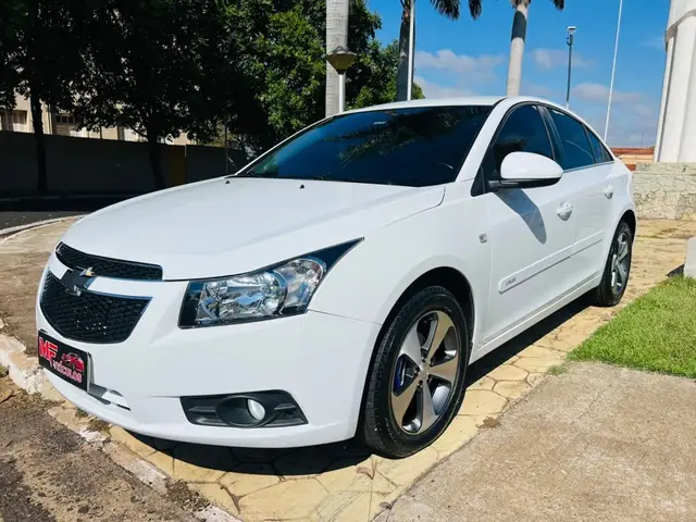 Carro Chevrolet Cruze 2014 LT 1.8 16V Ecotec (Flex)