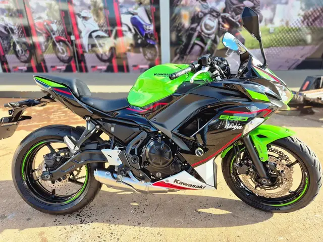 Carro Kawasaki Ninja 2022 650R (ABS)