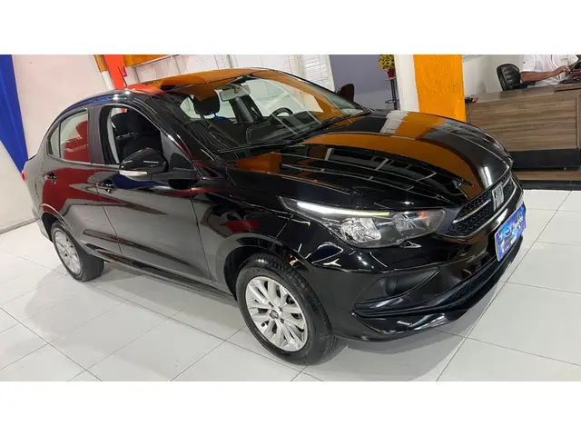 Carro Fiat Cronos 2022 Drive 1.3