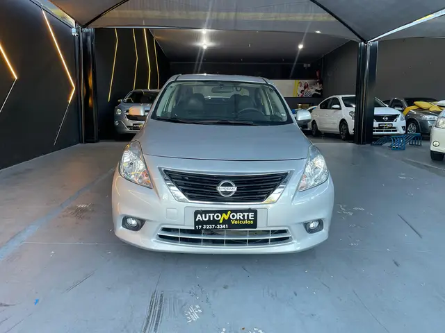 Carro Nissan Versa 2012 1.6 16V S (Flex)