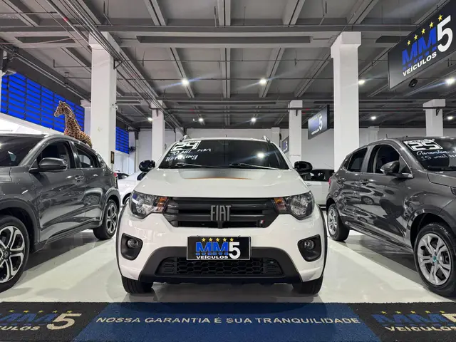 Carro Fiat Mobi 2024 Trekking 1.0